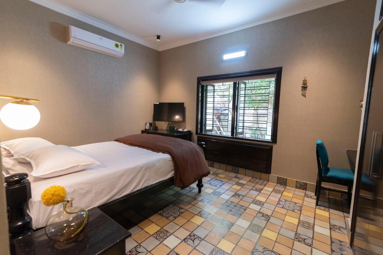 J'S Nest Hotel Calcutta Eksteriør billede